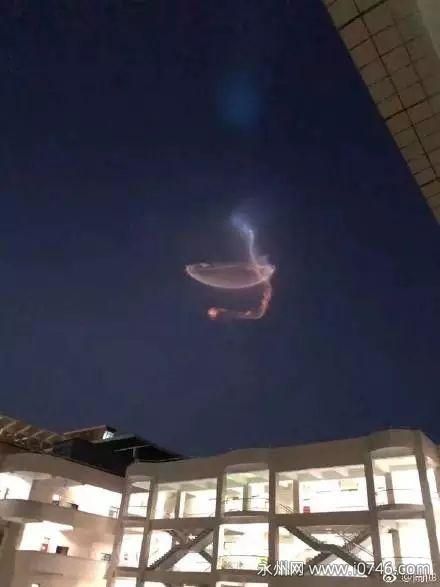 2022年广州ufo事件真相 只是飞机飞过的航迹云（高清视频）